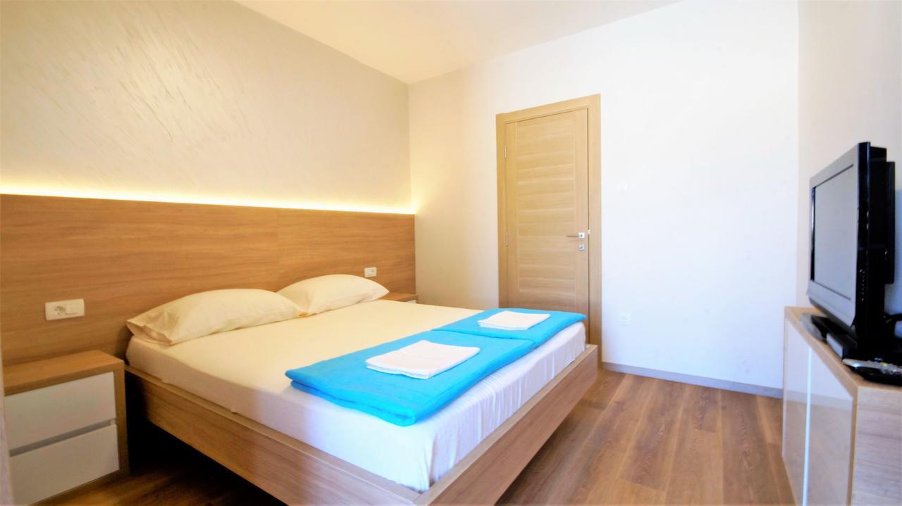 Apartments Bracanovic Будва Екстер'єр фото